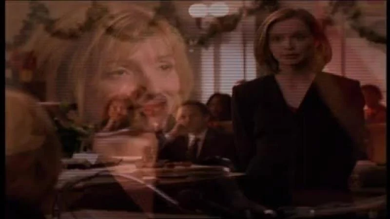 Кадры из сериала Элли МакБил (1997)