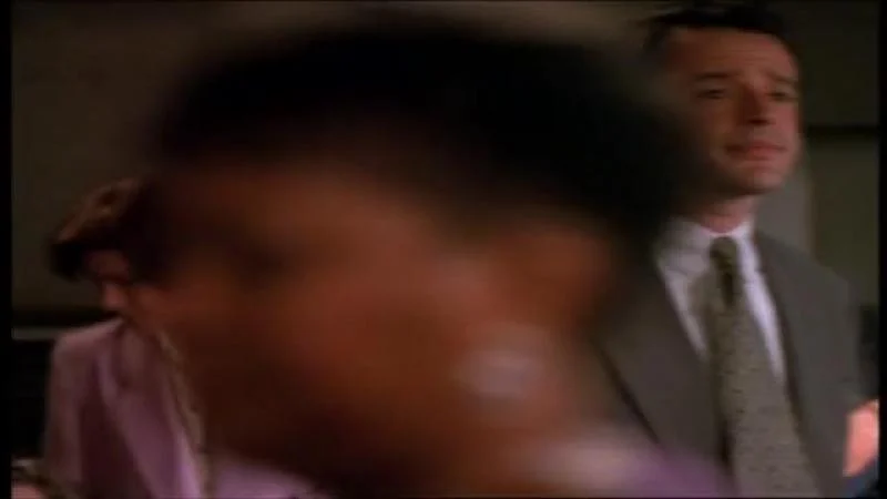 Кадры из сериала Элли МакБил (1997)